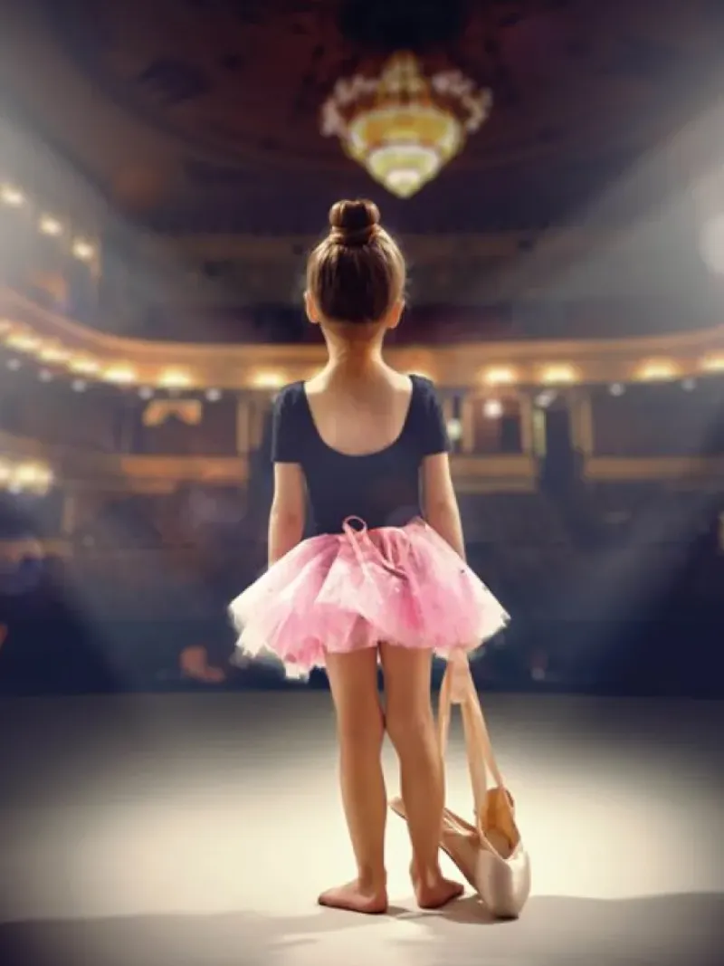 Dansebutikken Andet Til Ballet-Balletplakat med ballerina på scene