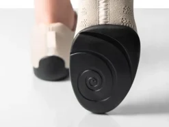 Dame Dansebutikken Salsasko Damer|Swingsko Damer-Beige dansesneaker i åndbar strik til damer - Suny