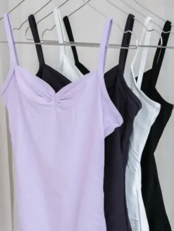 Dame Dansebutikken Balletdragter Damer-Dragt med tynde stropper og rynk i sort fra Wear Moi