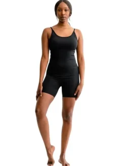 Dame Dansebutikken Heldragter Til Yoga|Heldragter Damer-Drop of Mindfulness Izzy rib kort jumpsuit i sort
