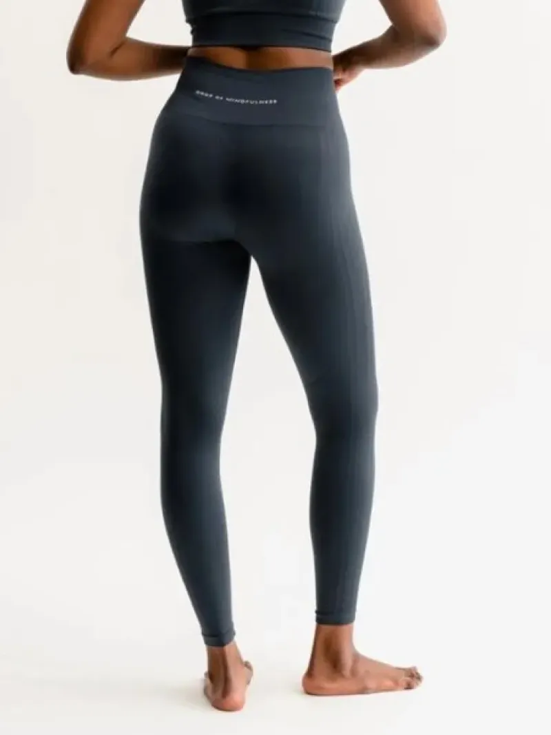 Dansebutikken Pilates Bukser/leggings|Yogabukser-Drop of mindfulness mørkeblå seamless leggings