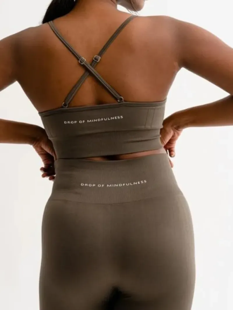 Dame Dansebutikken Yogatoppe|Overdele Damer-Drop of mindfulness seamless sports top olivengrøn