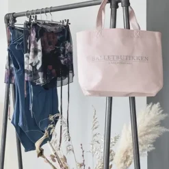 Dame Dansebutikken Ballet Underdele Damer-Flot sort balletskørt med blomster fra balletrosa