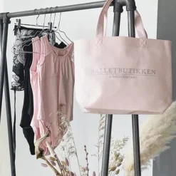Børn Dansebutikken Balletdragter Børn-Rosa balletdragt til piger m. hjerte ryg Bloch
