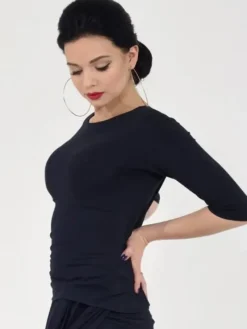 Dame Dansebutikken Danseoverdele Damer-Sort bluse med bådhals og 3/4 lange ærmer
