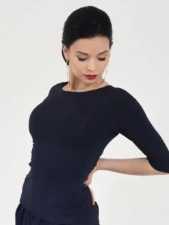 Dame Dansebutikken Danseoverdele Damer-Sort bluse med bådhals og 3/4 lange ærmer