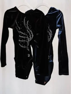 Dansebutikken Dragter Piger-Sort velour gymnastikdragt piger The zone