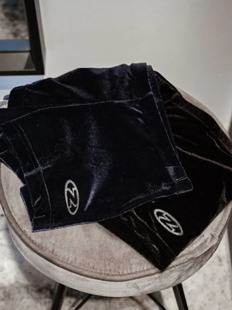 Dansebutikken Underdele Piger-Sorte basic velour shorts til piger gym The zone