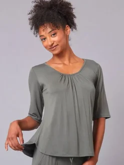 Dansebutikken Pilates Overdele|Yogabluser-TempsDanse khaki grøn bambus t-shirt